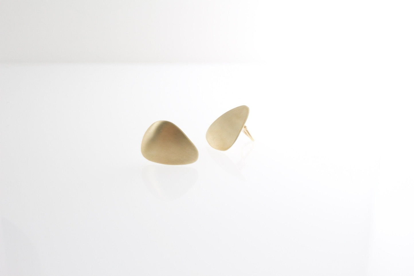 Stone Gold Ear Clips: Maren | Mikkel Brøgger - Bon Ton goods
