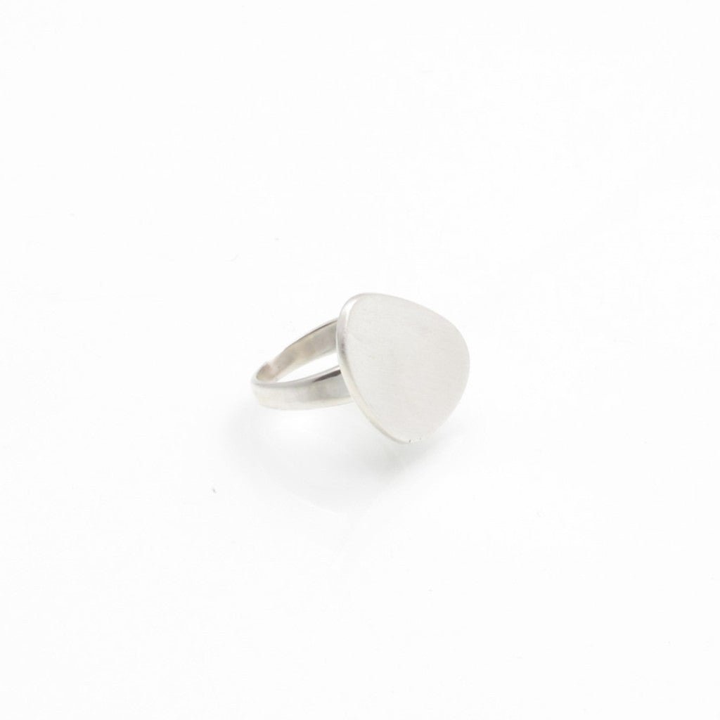 Stone Karen Silver Ring | Mikkel Brøgger: Exclusive Pre-Order - Bon Ton goods
