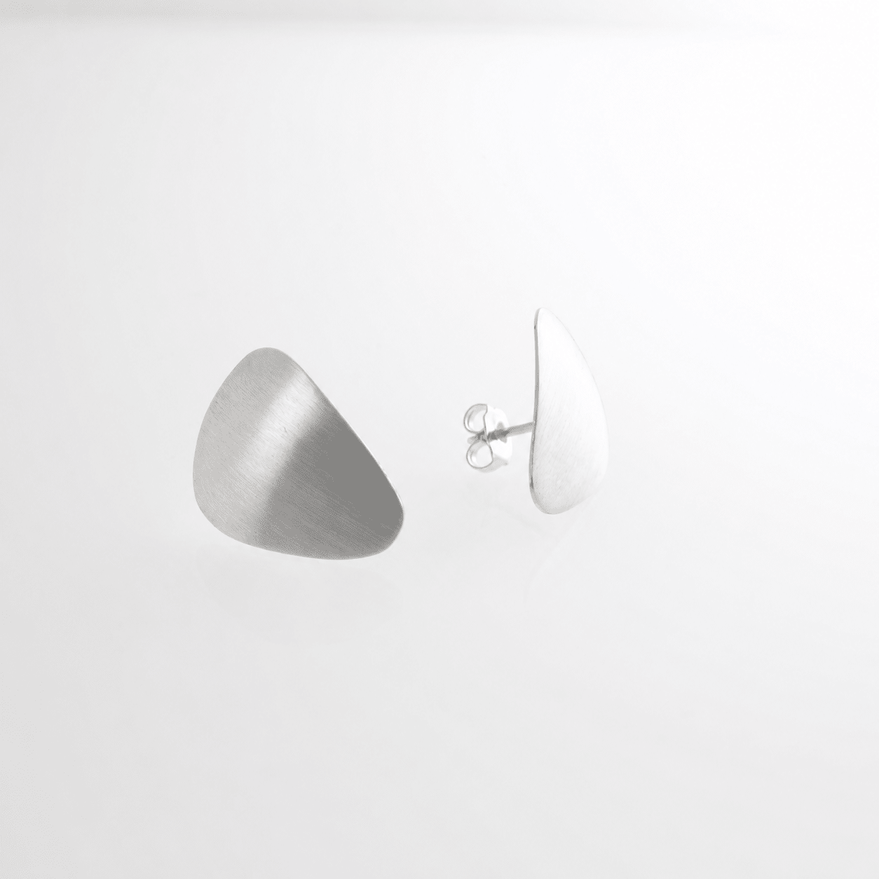 Stone Marie Silver Earrings | Mikkel Brøgger - Bon Ton goods