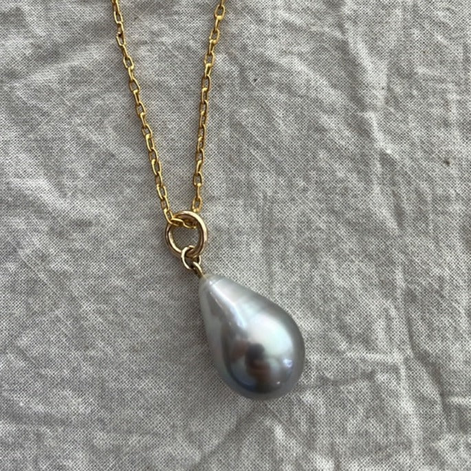 Tahitian Pearl Pendant Gold Necklace | Mikkel Brøgger - Bon Ton goods