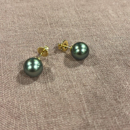 Tahitian Round Pearl Earrings | Mikkel Brøgger - Bon Ton goods
