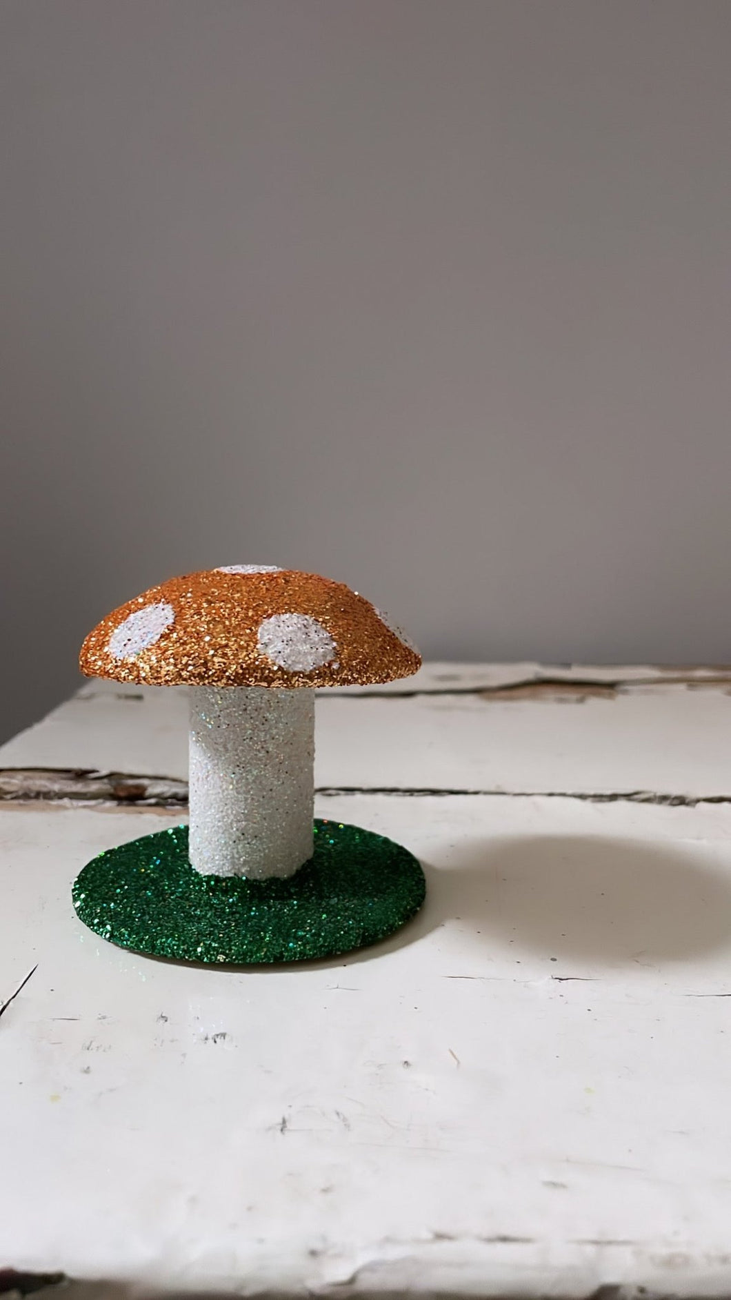 Tiny Glitter Mushroom - Gold - Bon Ton goods