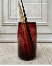 Load image into Gallery viewer, Vase Droit Framboise - Bon Ton goods
