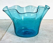 Load image into Gallery viewer, Vase Foulard Turquoise - Bon Ton goods
