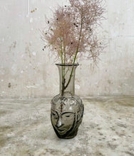 Load image into Gallery viewer, Vase Tete Mix Smoky - Bon Ton goods
