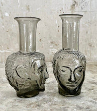 Load image into Gallery viewer, Vase Tete Mix Smoky - Bon Ton goods
