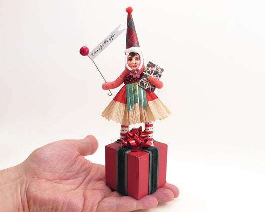 Xmas Girl Standing On Present Figure — view 2
