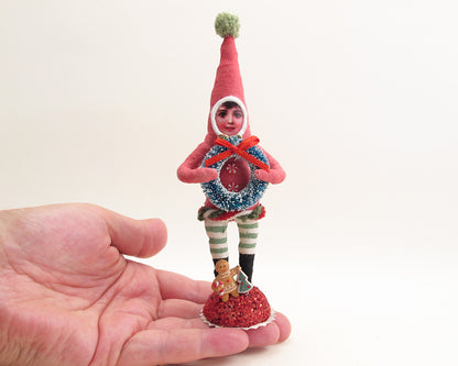 Elf's Favorite Wreath Figure — view 3