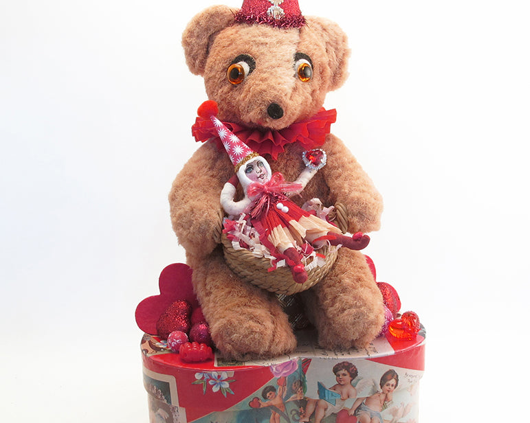 Big Teddy V-Day Box — view 1