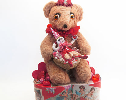 Big Teddy V-Day Box — view 1