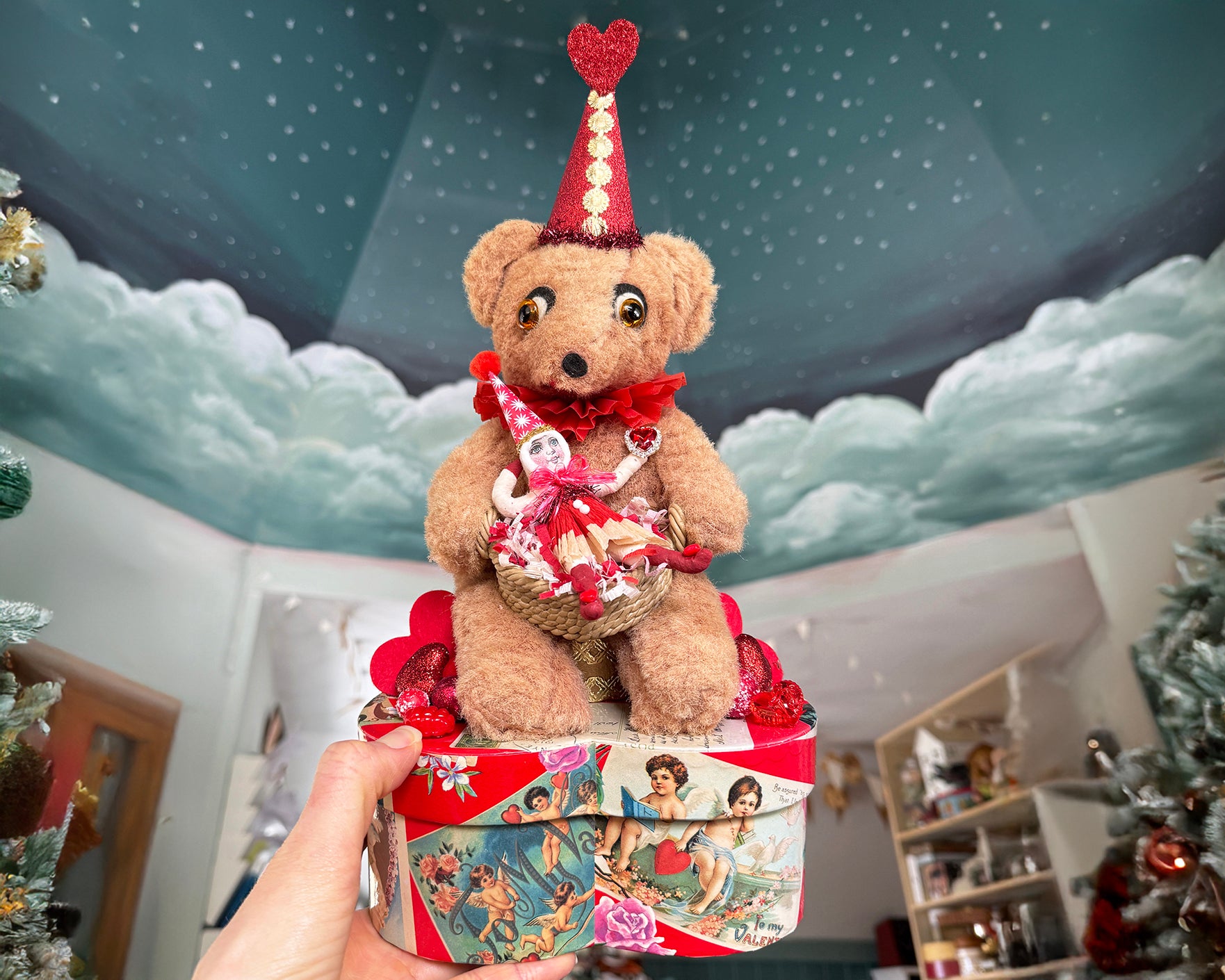 Big Teddy V-Day Box — view 3