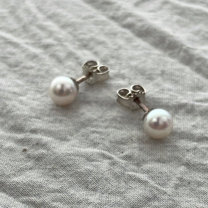 White Pearl Stud Earrings | Mikkel Brøgger - Bon Ton goods