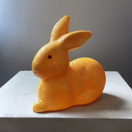 Golden Yellow Glitter Little Bunny Lying - Ino Schaller